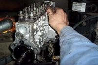 cummins-c-series-diesel-engine-injection-pump-removal5