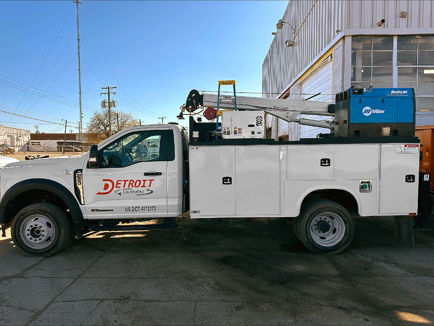 Detroit-Equipment-electrical-contractor-services-truck-driverside