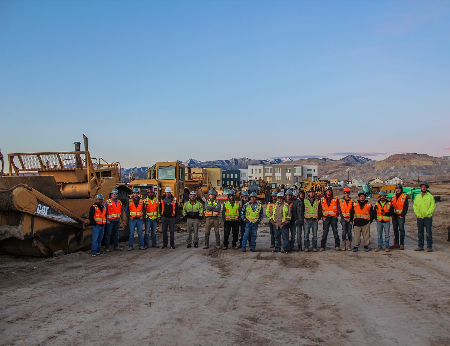 74332014_1012723859059601_2738489088007995392_n